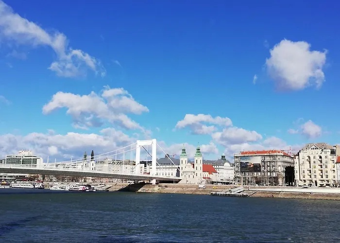 Budapest Residence Riverside