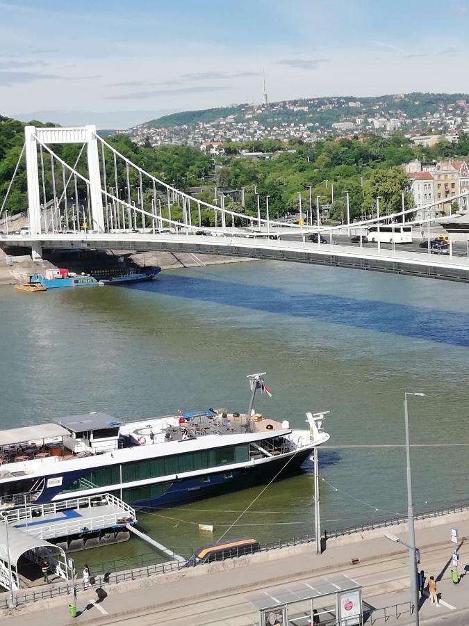 Vip Riverside * Budapest